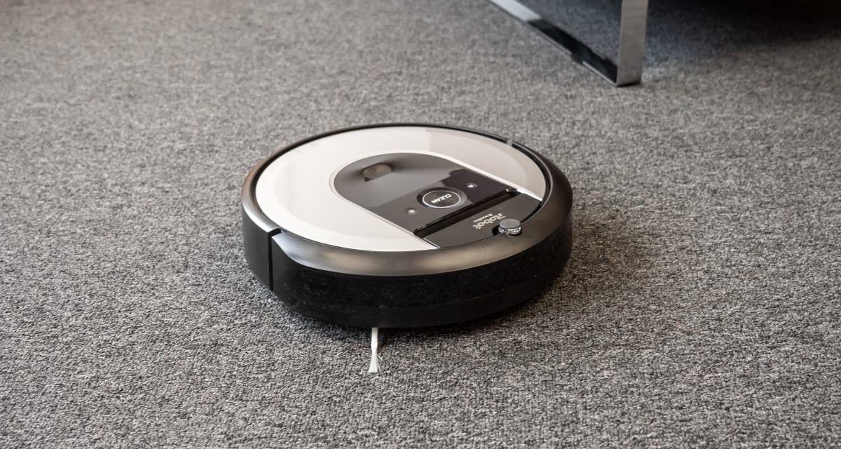 Roomba 976 vs iRobot Roomba 698, what’s the difference?